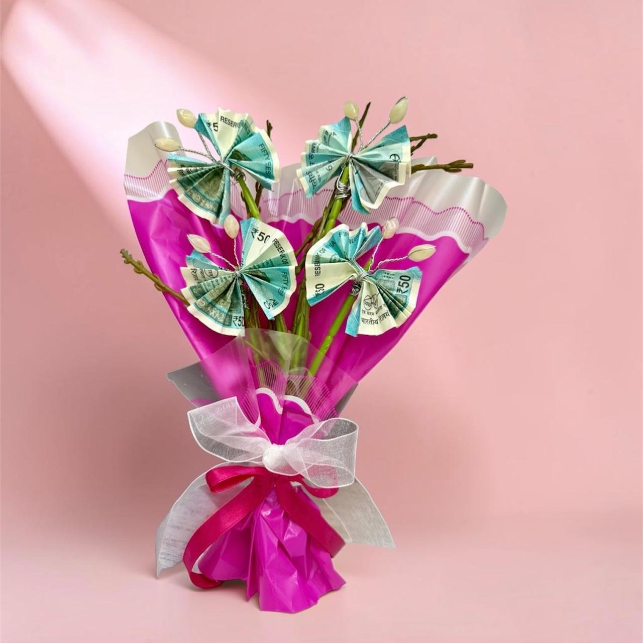 Handmade money bouquet by Just Ask Jasmin